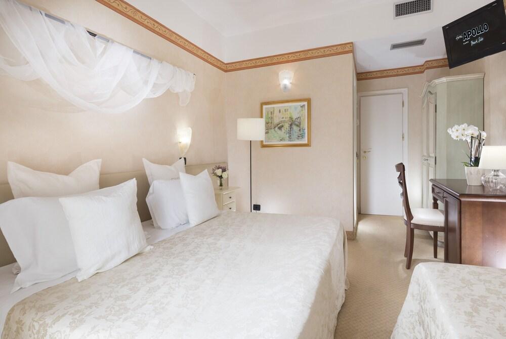 Hotel Apollo リッチョーネ エクステリア 写真