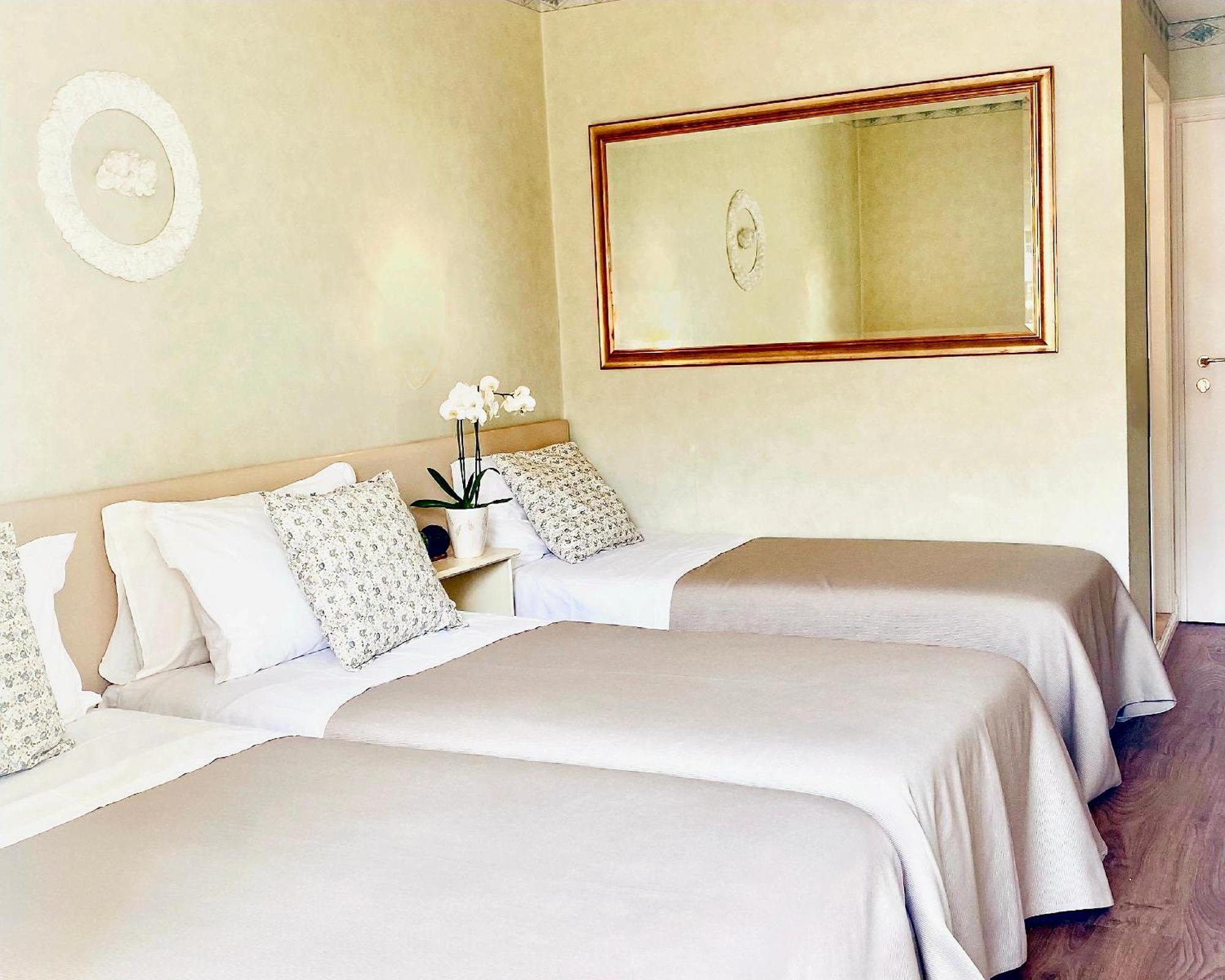 Hotel Apollo リッチョーネ エクステリア 写真